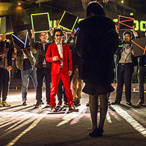 婚礼主持人林铮感人求婚 抱得美人归