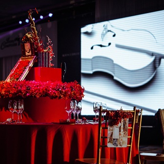 杭州lili婚礼策划携手梦享家团队、汤池印象联合发布《聆听》婚礼秀，为人文品质婚礼正名