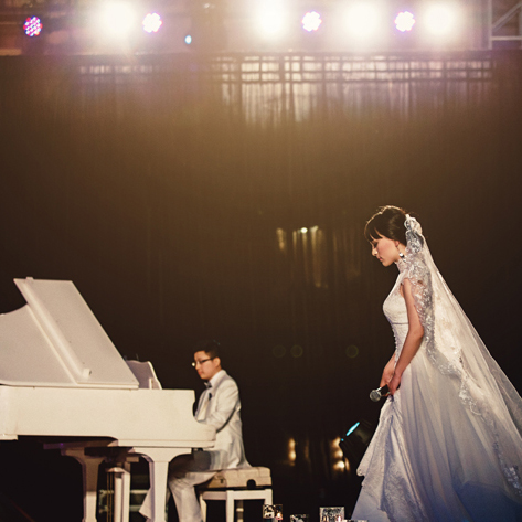 《爱与诗之歌》主题婚礼秀 向爱情致敬