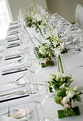 长桌婚礼布置11