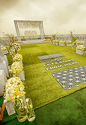 Two of us  小世界