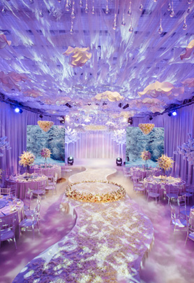 用灯光记录时光