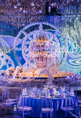 岁月是蓝色的眼睛