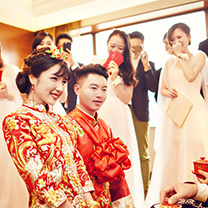 让我们一起来聊聊中式嫁衣......