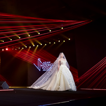 【2016亚洲婚礼风尚盛典·婚礼风尚年度答谢晚宴】MANLI BRIDE"时光琥珀“首秀精彩报道