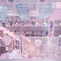 粤想汇·宴会趋势发布&婚礼秀 | 银禧婚礼《PathFinder》——旅程中感知快乐