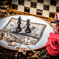 《零和博弈》| 在棋盘上举行的宫廷盛宴，既是婚礼，亦是博弈！