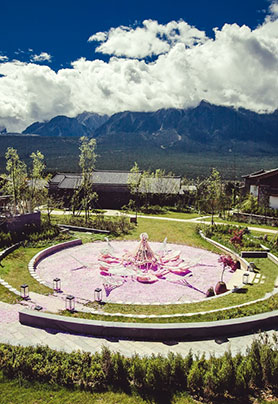 与尔同心结，愿为比翼鸟