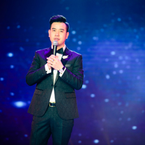 行业快报 | 【十年·飞扬】这场空前盛大的舞美秀,是他自导自演的人生励志大剧