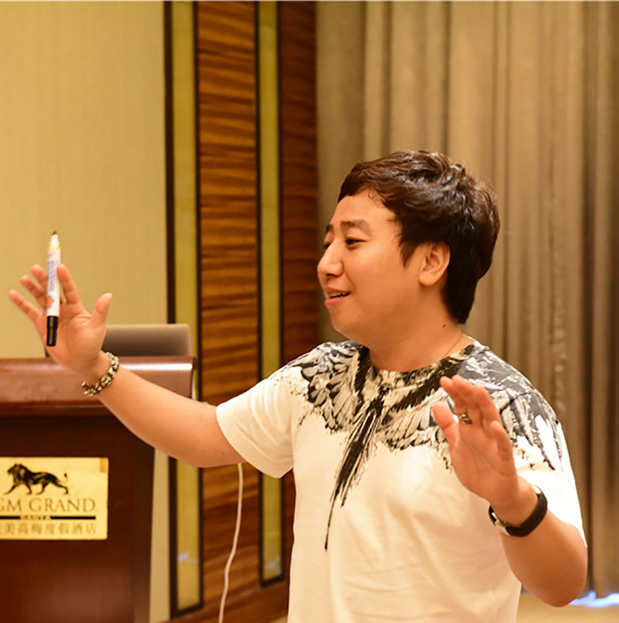 ‘BEARFETE小熊戴欣宴会设计空间转换专项课程’圆满落幕