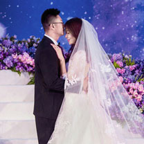 真实婚礼 | 排球界的颜值担当袁灵犀和魏秋月大婚，婚礼后他们把现场所有鲜花送往福利院......