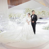 这场纯白婚礼,诠释时光如水的爱情……