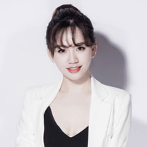人物专访 |  她用十年婚礼之路告诉你,什么叫又美又拼!