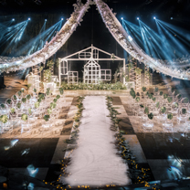 行业快报 | 磁场已经开始响应，让我们一起触摸爱情 —— 红绣球“Touch Love”湖畔婚礼秀圆满落幕 !