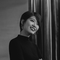 简宁:对新生活的期待是“我认出风暴而激动如大海”