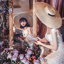 用现代与细腻的法式风格,带来一场仙女范儿的花样复古风