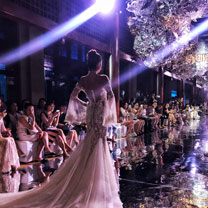 2018亚洲婚礼风尚盛典|华美婚纱与复古空间相遇,你猜会发生什么?