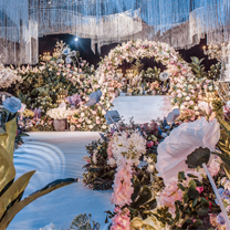 从初三开始恋爱，如今他们终于结婚啦~