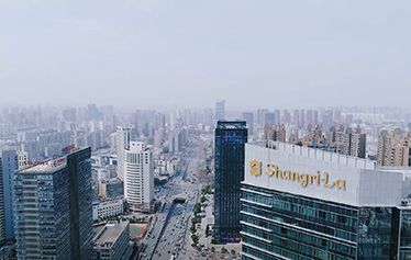 孙东香格里拉主持