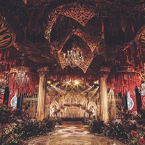 300万朵鲜花,抖音超过4000万点击量的奢华婚礼到底什么样?