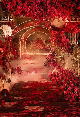 凤冠霞帔，十里红妆