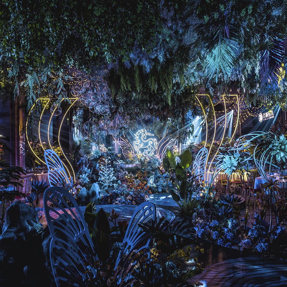 真实婚礼 | 被年长三岁的小姐姐追到手后，他用7年为她造一座花园