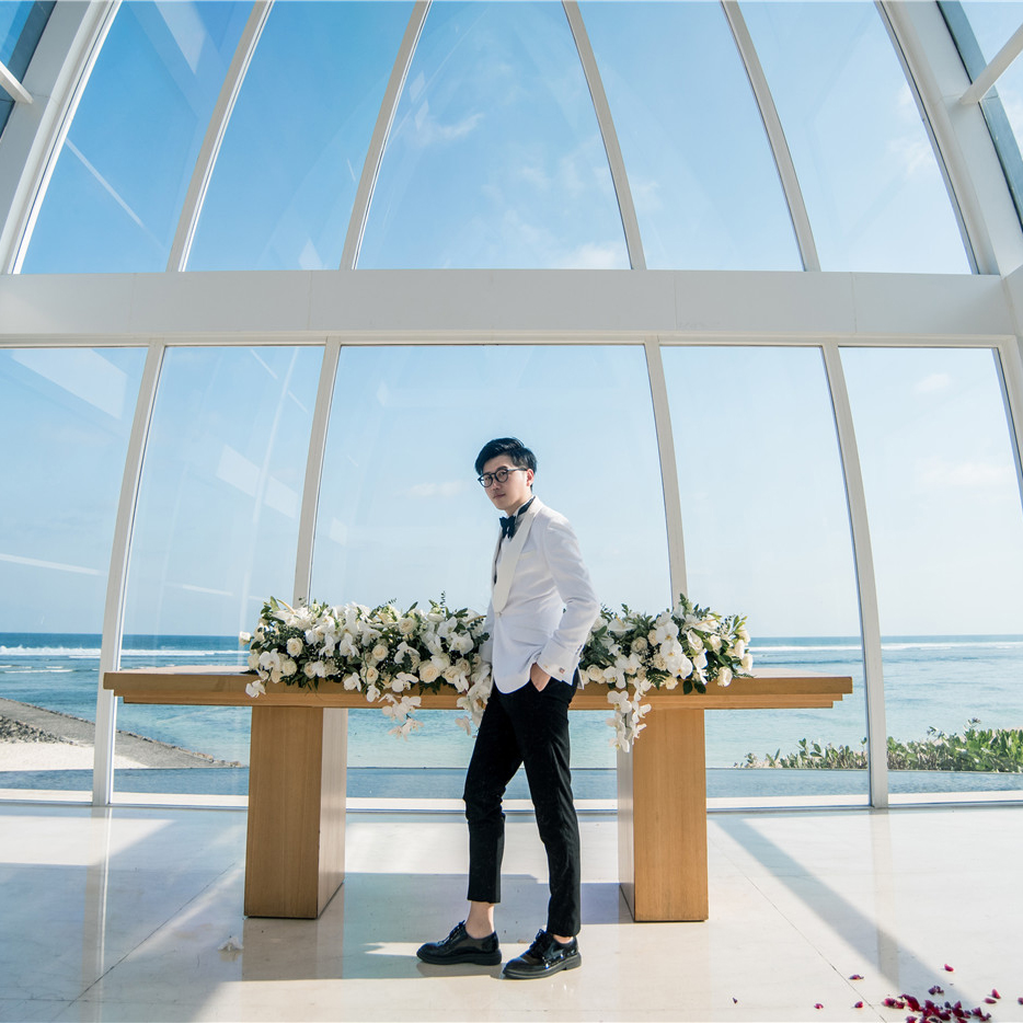 TA是亚洲当红主持人丨十年依然坚持着自己的风格