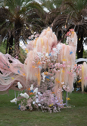 烟花与细雨共赴