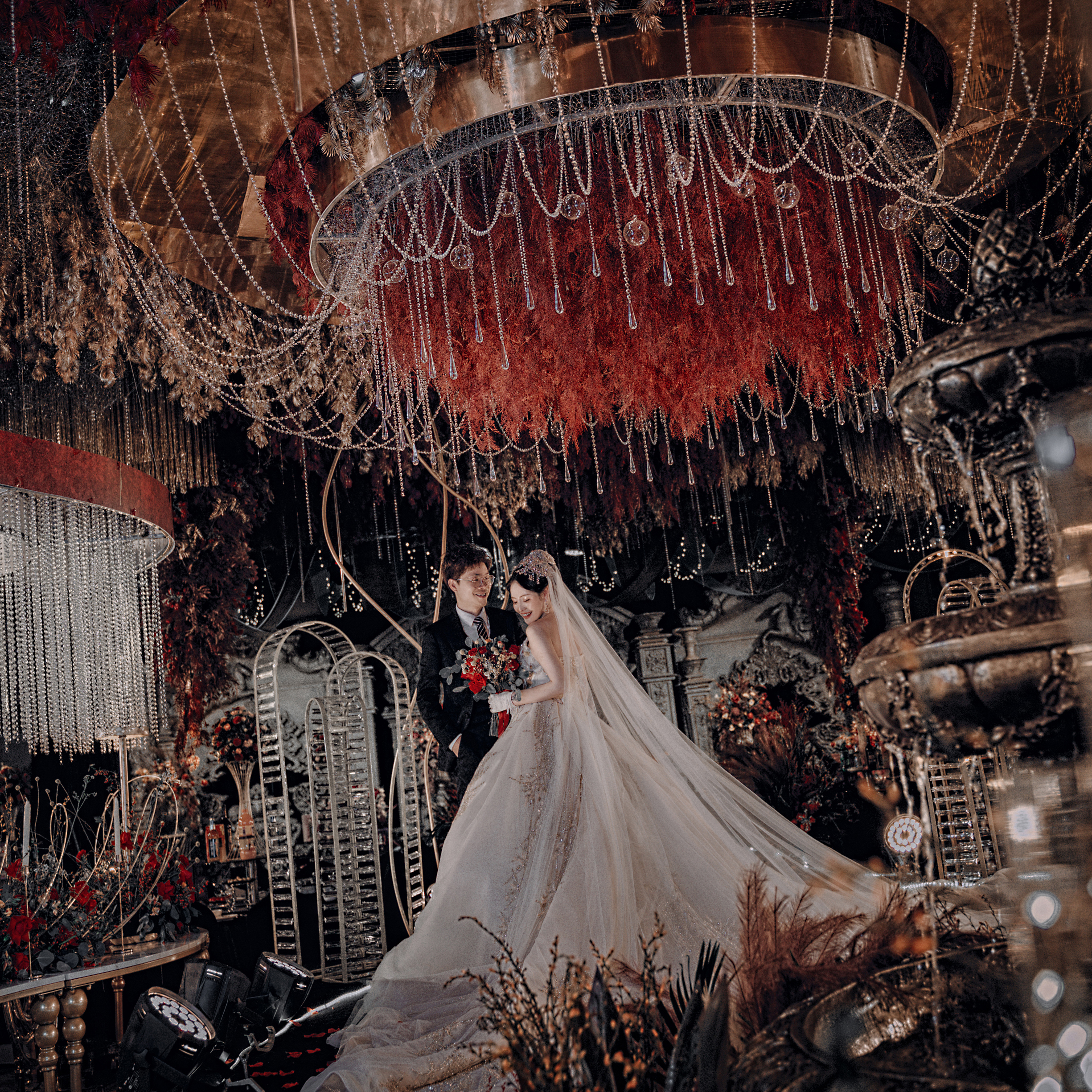 真实婚礼丨当奢华的黑金遇见炙热的红,被这场浪漫的古希腊神话婚礼圈粉了!