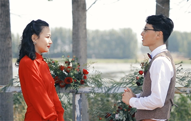 结婚，就在我家门口