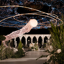 宇宙级浪漫 | 黑暗中星辰从远方赶来 ，赴一面之约