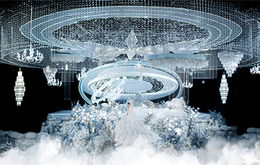 冰雪世界的一束光