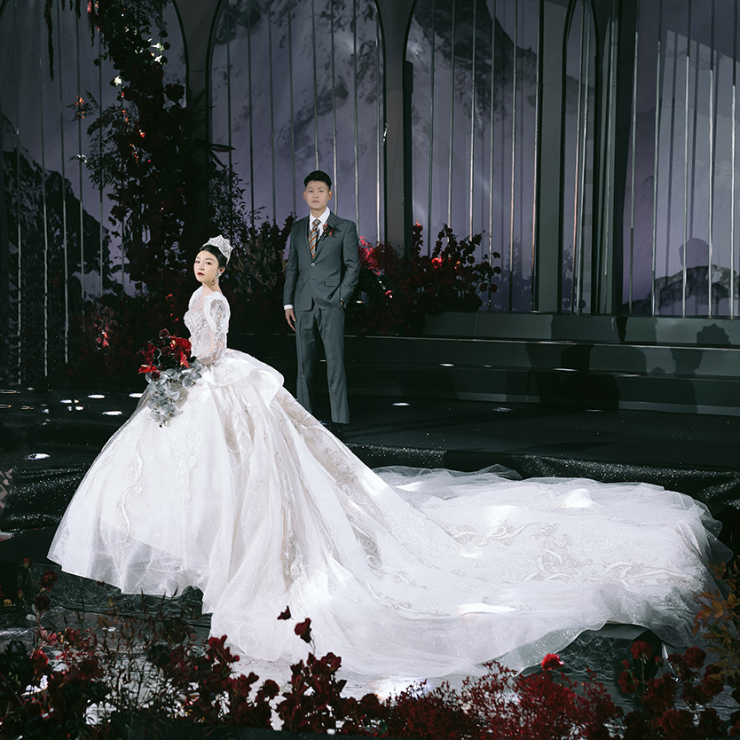 半个世界 | 沉浸式氛围的「哇塞」• 影展婚礼