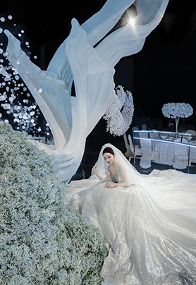 千川汇海阔，风正好扬帆