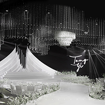 黑白秩序下的极简与纯粹