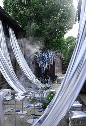 万物有灵·且美