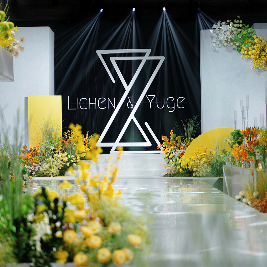 故事里的小黄花，青春终未负年华