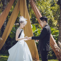 2019亚洲婚礼风尚盛典·致吾爱 | 第一天认识,第二天恋爱,连甜剧《亲爱的,热爱的》都不敢这么演!