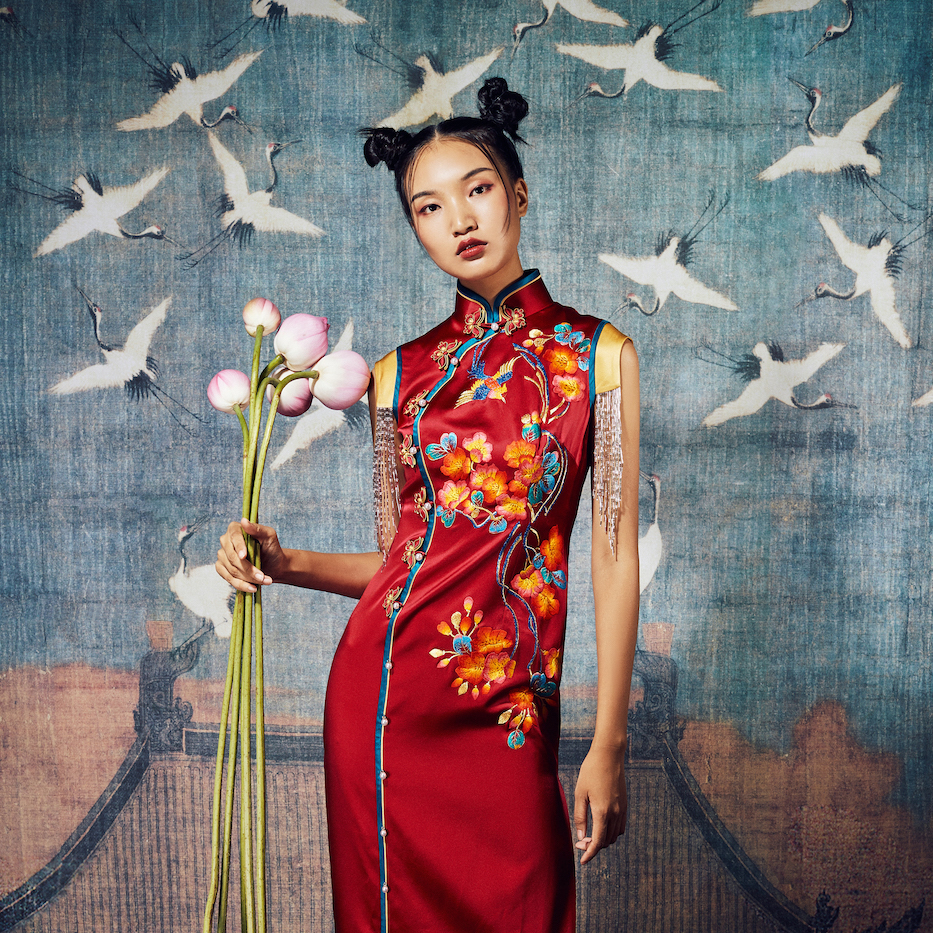 凤冠霞帔十里红妆，中式婚礼怎么少得了这样一件传世嫁衣~