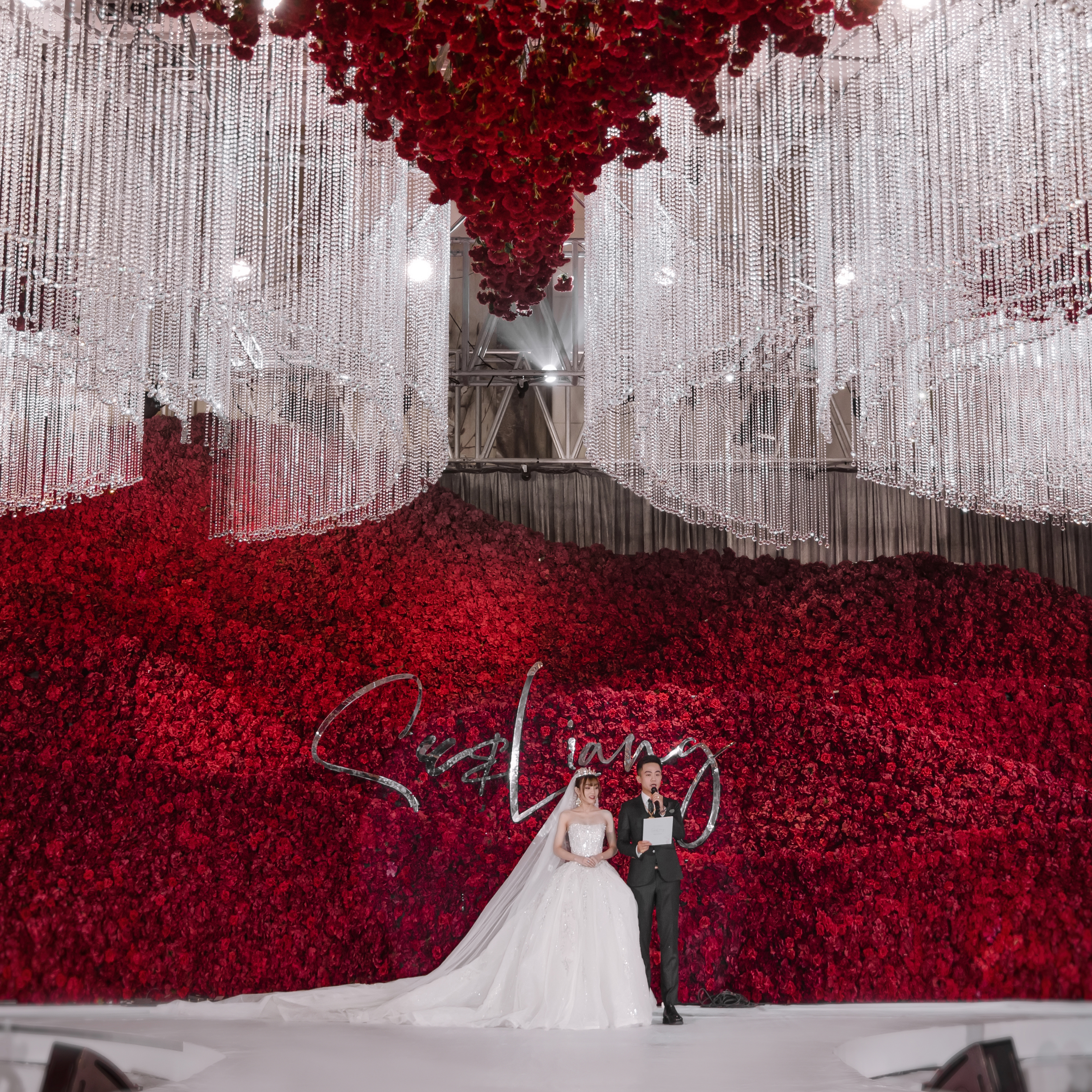 真实婚礼丨以爱之名,共赴一场玫瑰之约~