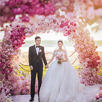 海浪托起日月星辰，感受一场浪漫至极的海岛婚礼！