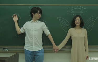 你是我心中未被冥河浸湿的一角