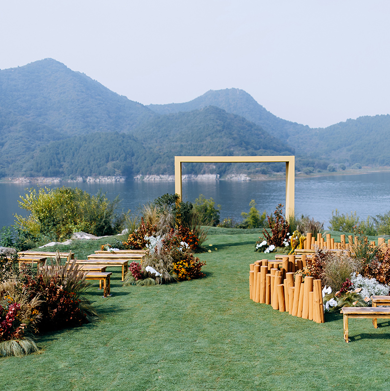 秋日湖边婚礼|将美好定格在此刻吧~