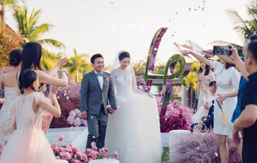 一封粉色的告白信