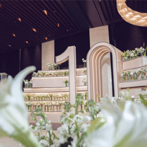 真实婚礼 | 纪念日 ——藏在花丛中的深情十年