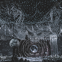 行业快报 | 宇宙与个体的美学碰撞，呈现一场高级审美的艺术秀