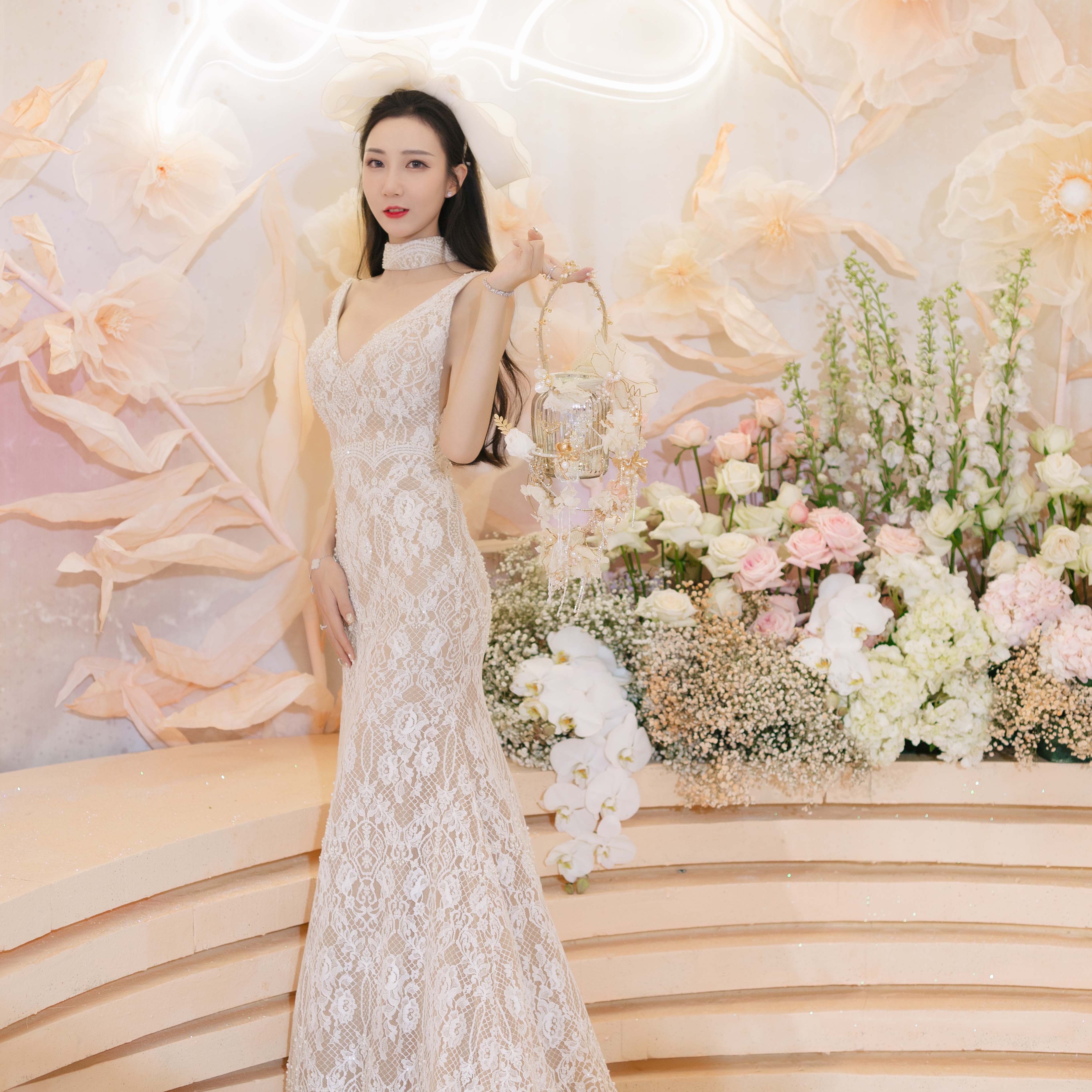 这一次,他们将巴厘岛的那片海,搬进了婚礼