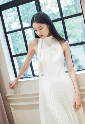 还在为挑选婚纱头疼？来看看设计师亲自为你挑选的这11款