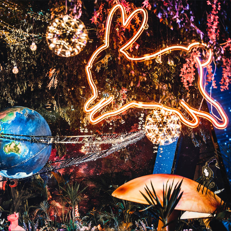 实婚礼丨穿越到童话般的婚礼现场,一起拥抱宇宙和森林~