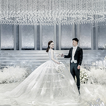 一场名为"灰"的纯白水晶婚礼